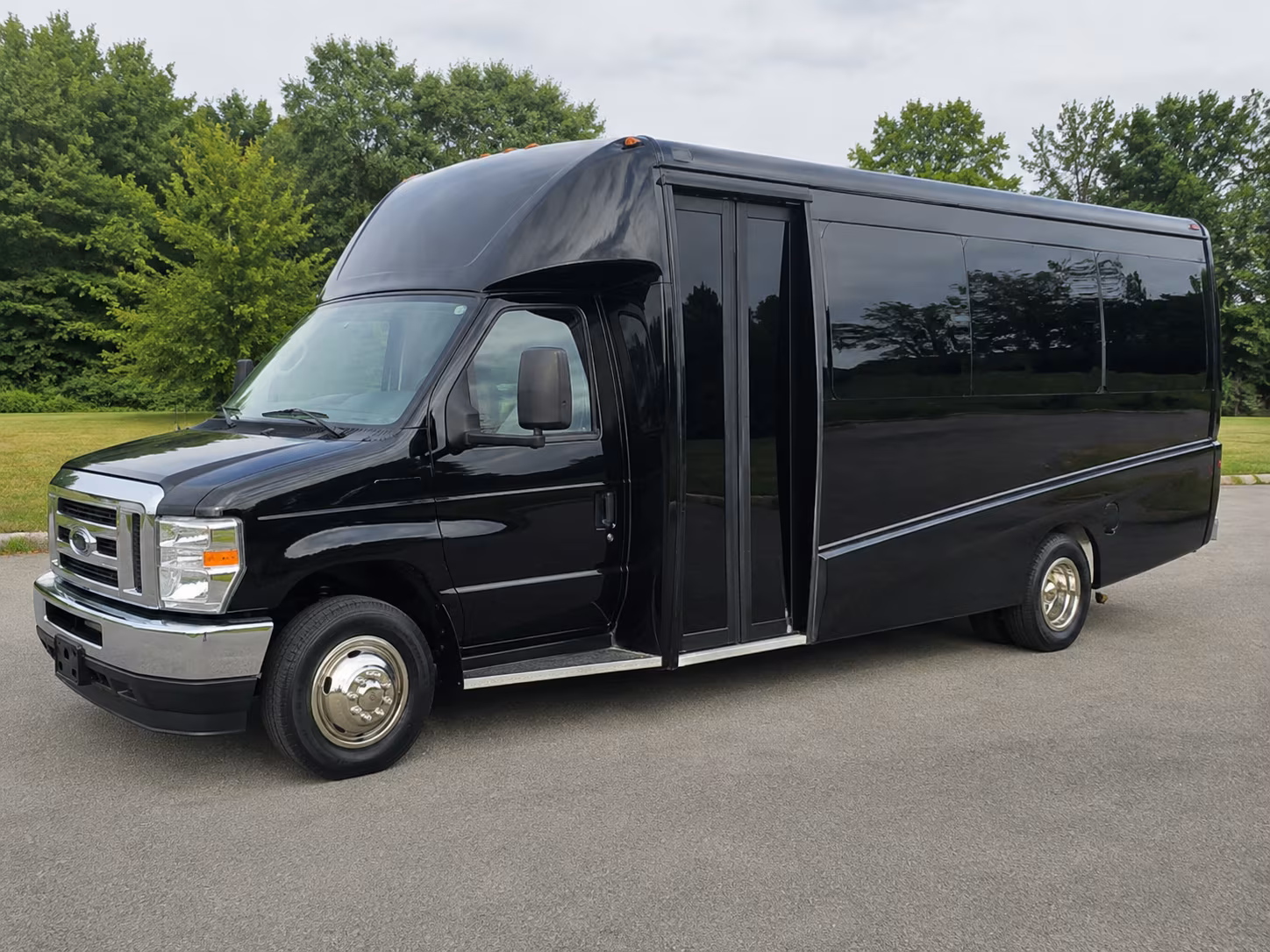 Laredo Airport Shuttle & Transportation party bus exterior