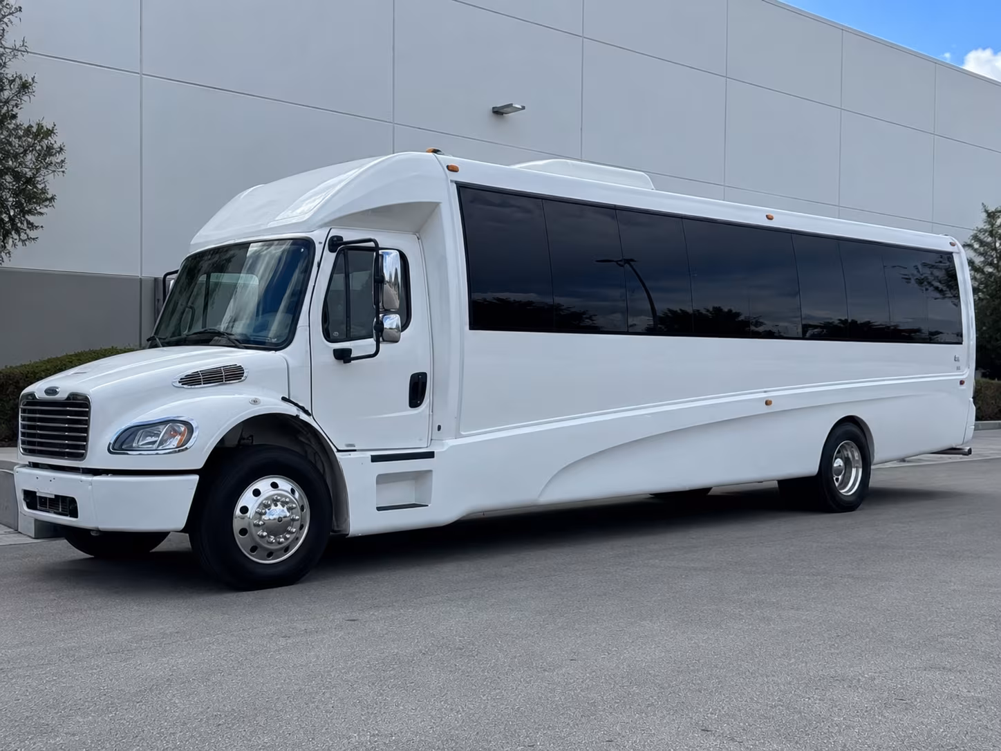 Pharr Birthday, Sweet 16, & Quinceañera Party Bus Rentals