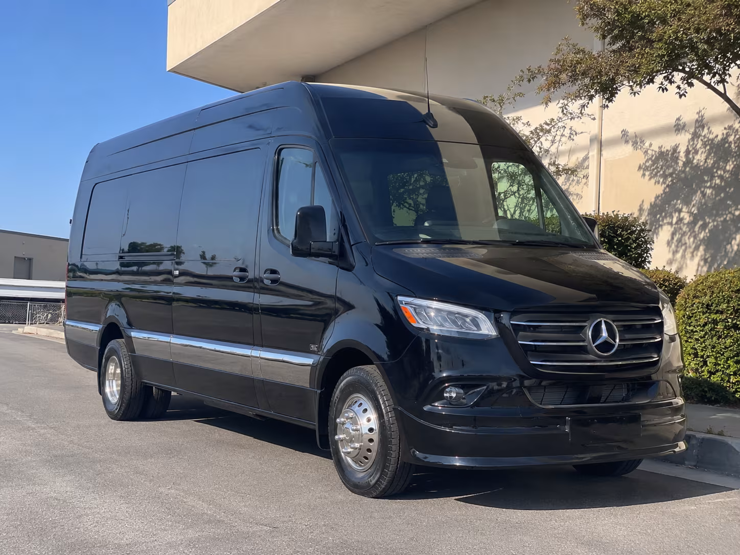 Planning a party bus route and quote in Laredo